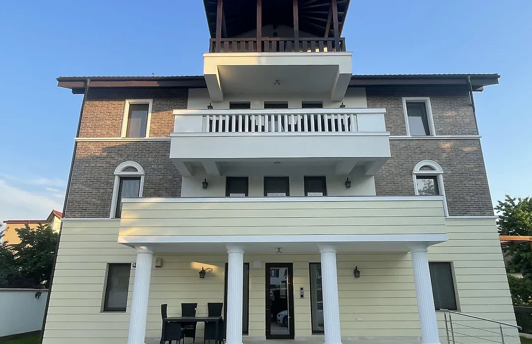 Iarca Inn-1